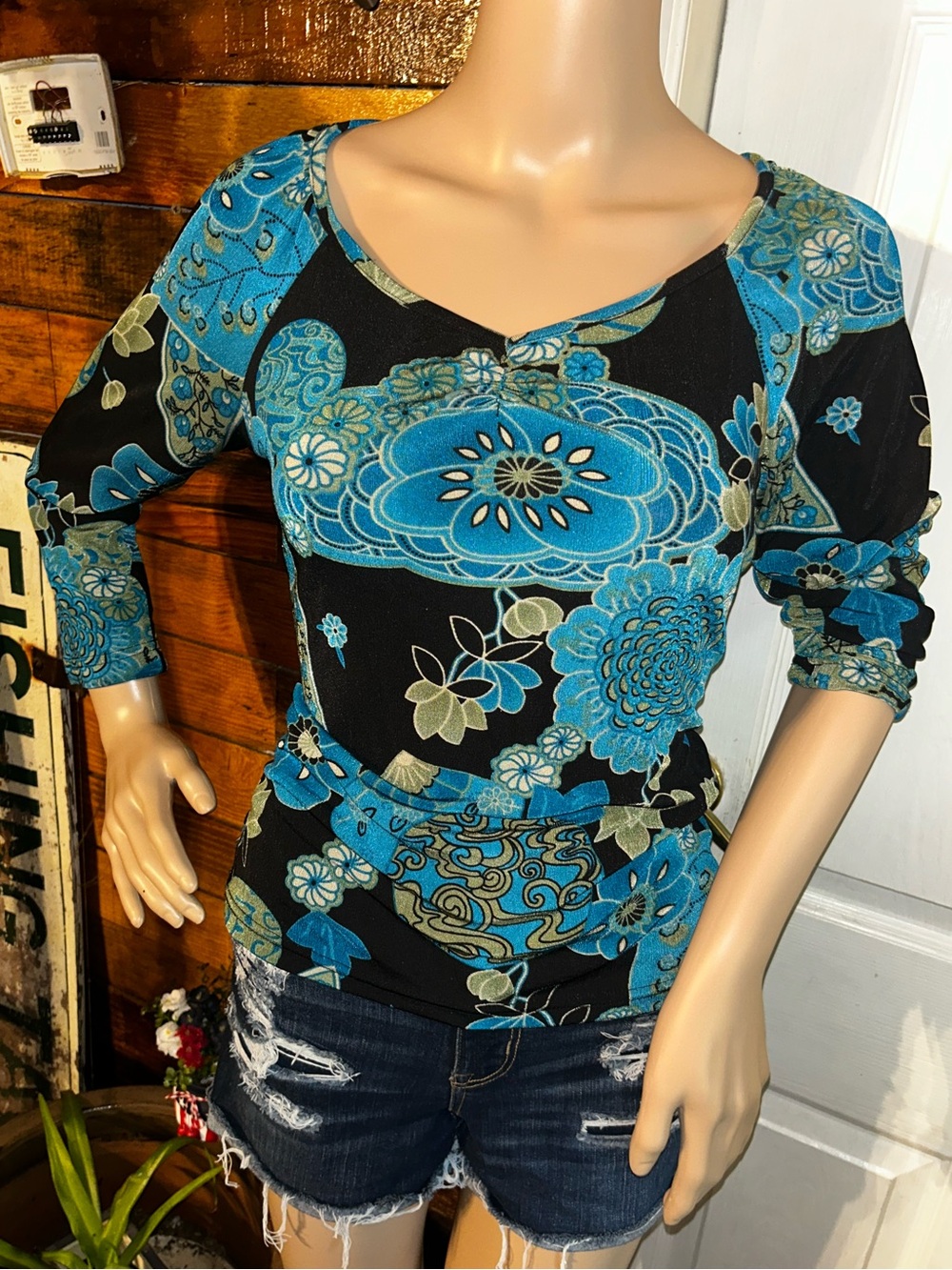 Vintage y2k groovy floral print top